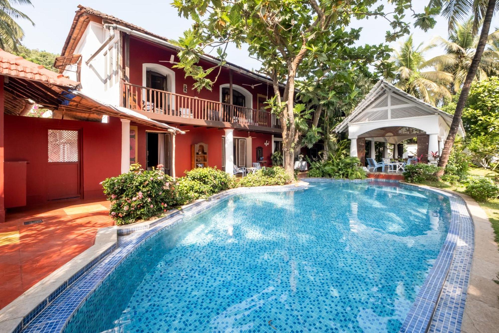 Villa Casa Britona Betim Esterno foto
